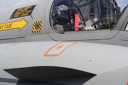 Mirage 2000D warning detail